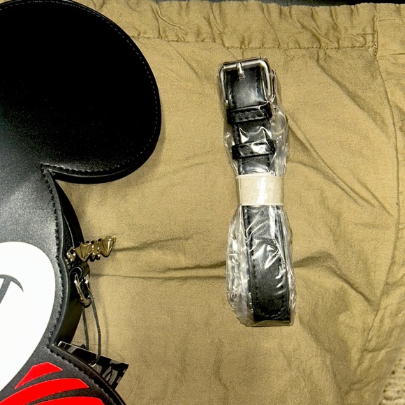 Disney Mickey Mouse Vampire Crossbody Purse - Picture 5 of 8